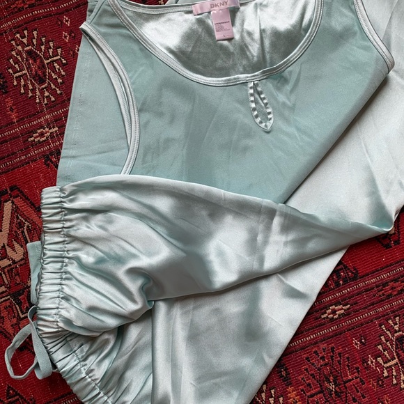 Sleepwear loungewear DKNY Size L BNWOT - Picture 1 of 8
